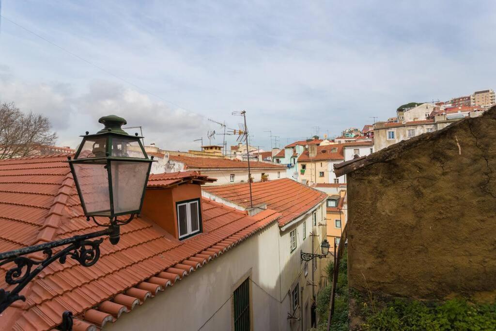 Mouraria 3 - Historic Duplex Lägenhet Lisboa Exteriör bild